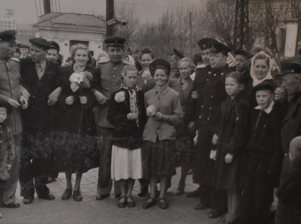 на первомайской демонстрации 1953 года