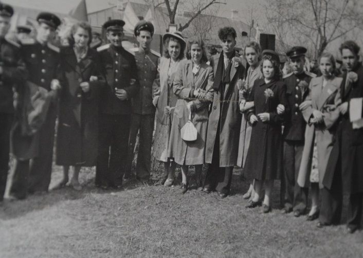 на первомайской демонстрации 1953